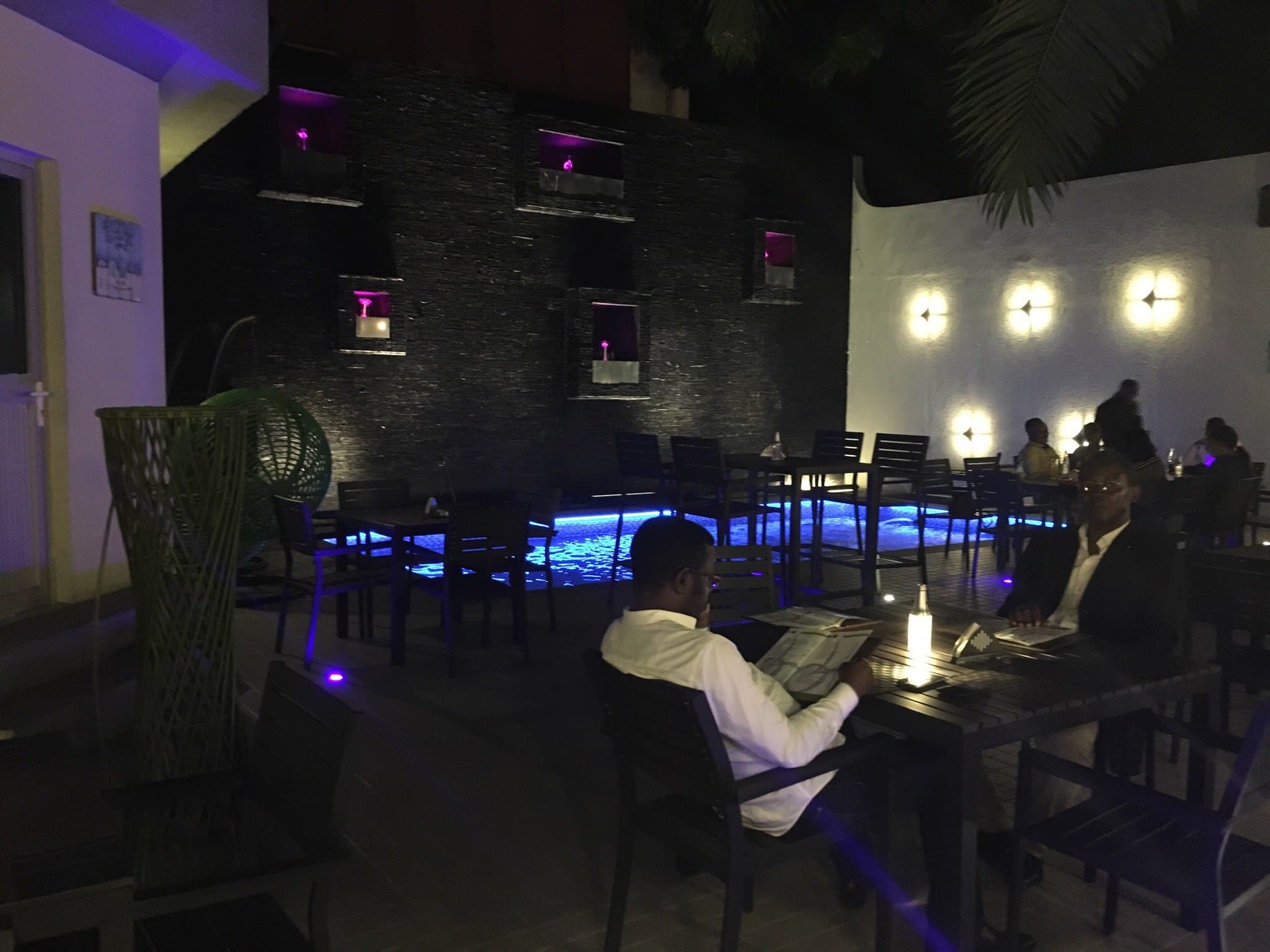 L'olive Verte Restaurant And Lounge